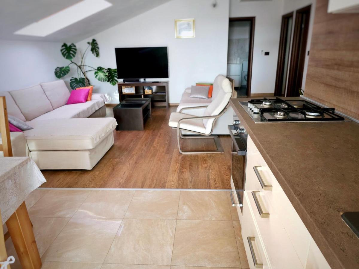Premium Apartments Tade Funtana Eksteriør bilde
