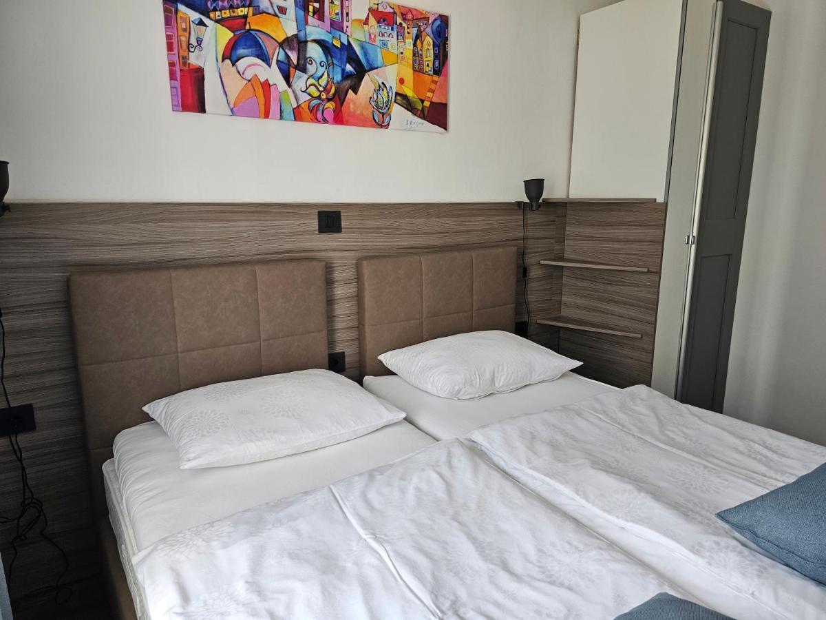Premium Apartments Tade Funtana Eksteriør bilde